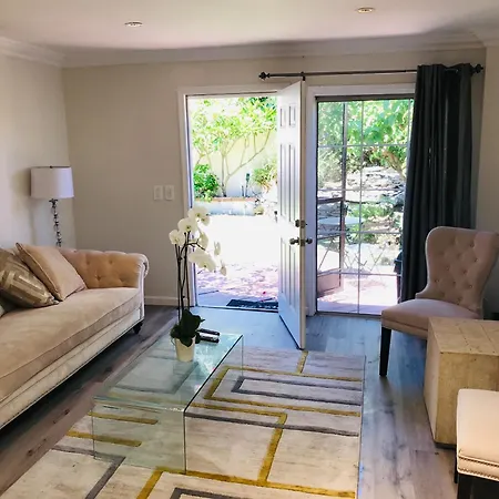 2Bd Cozy Beverly Hills